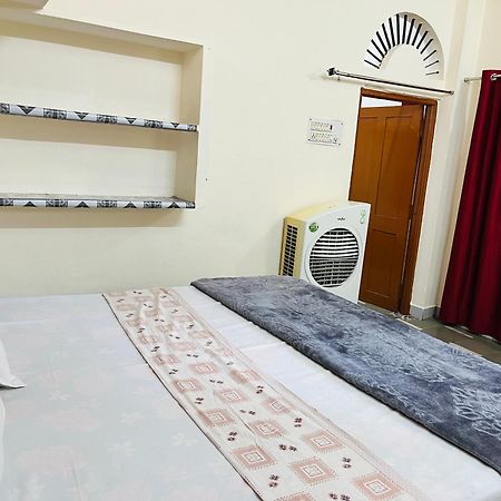 Tiwari G Home Stay Ujjain Exterior foto