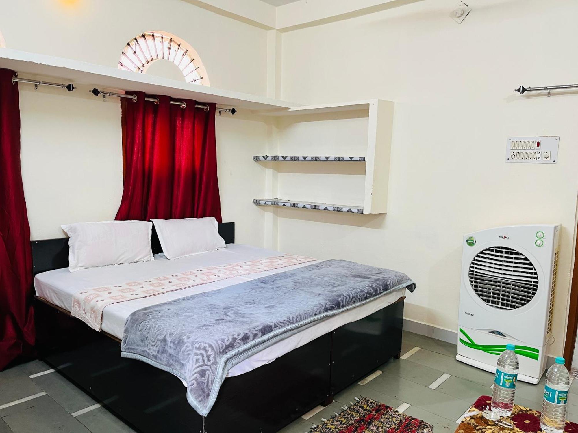 Tiwari G Home Stay Ujjain Exterior foto
