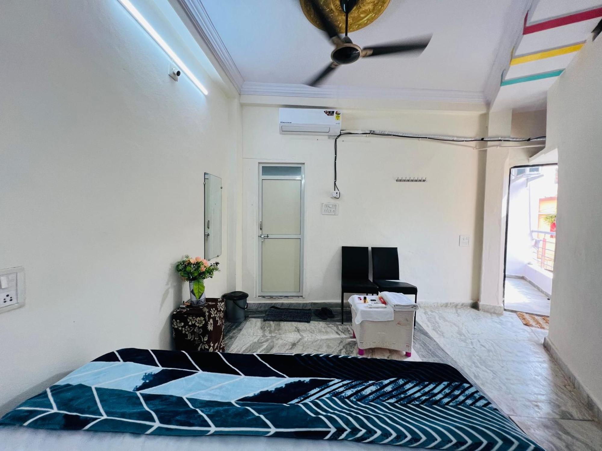 Tiwari G Home Stay Ujjain Exterior foto