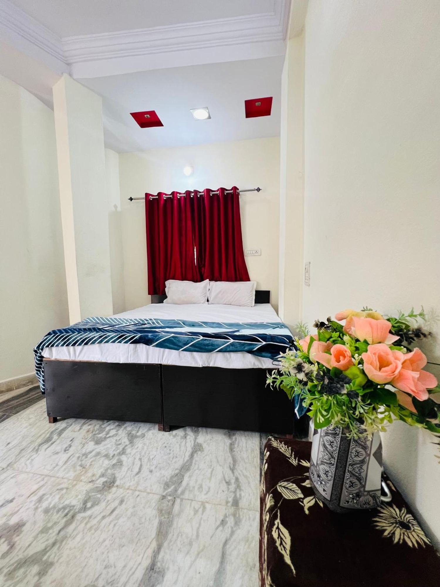 Tiwari G Home Stay Ujjain Exterior foto